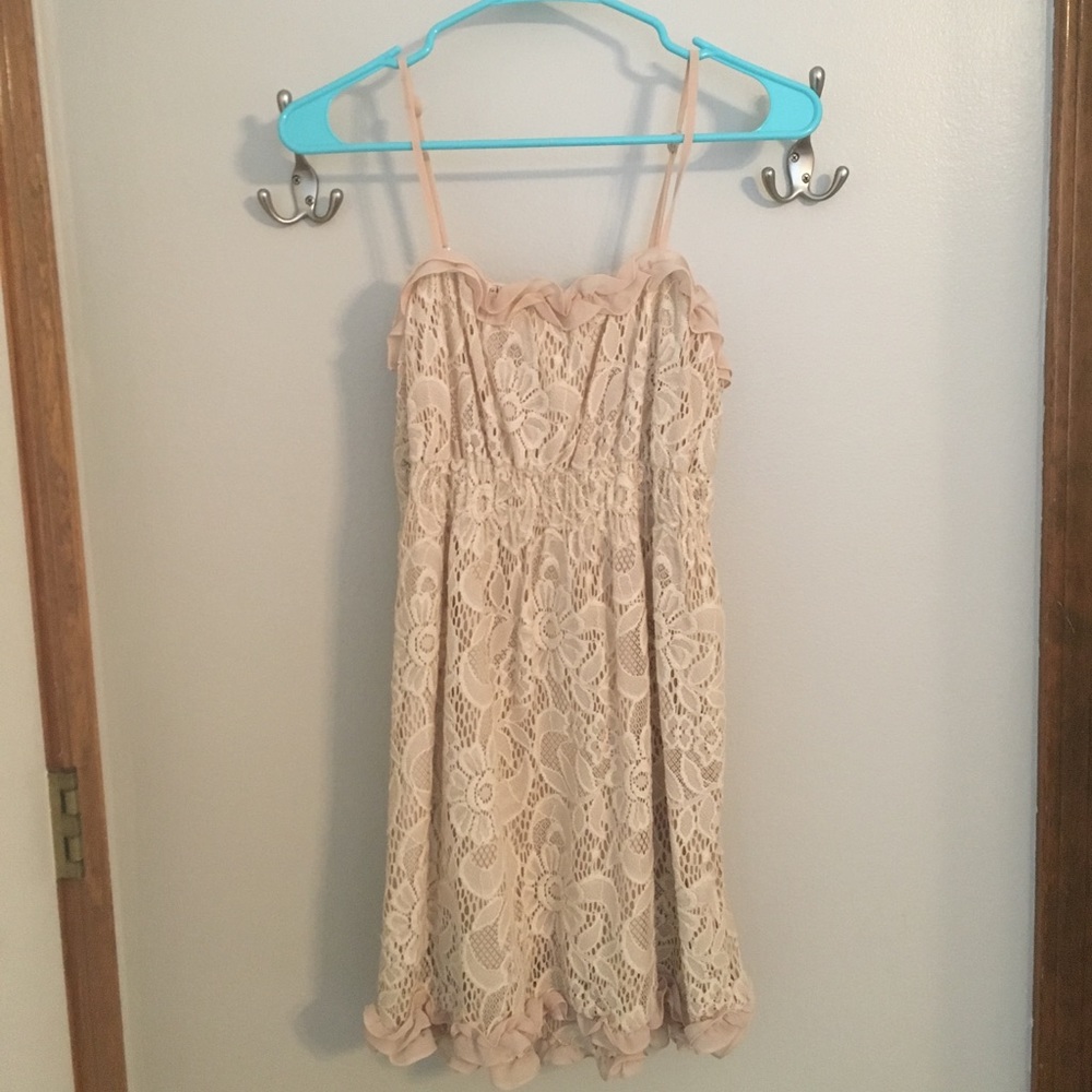 Lacy, tan Forever 21 dress